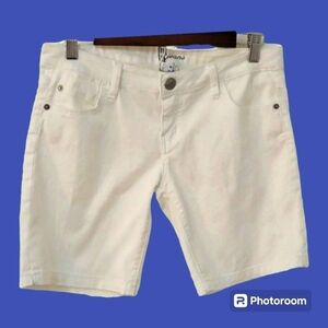 3/$30 CP JEANS Y2k White Denim Super Low Rise Bermuda Shorts
